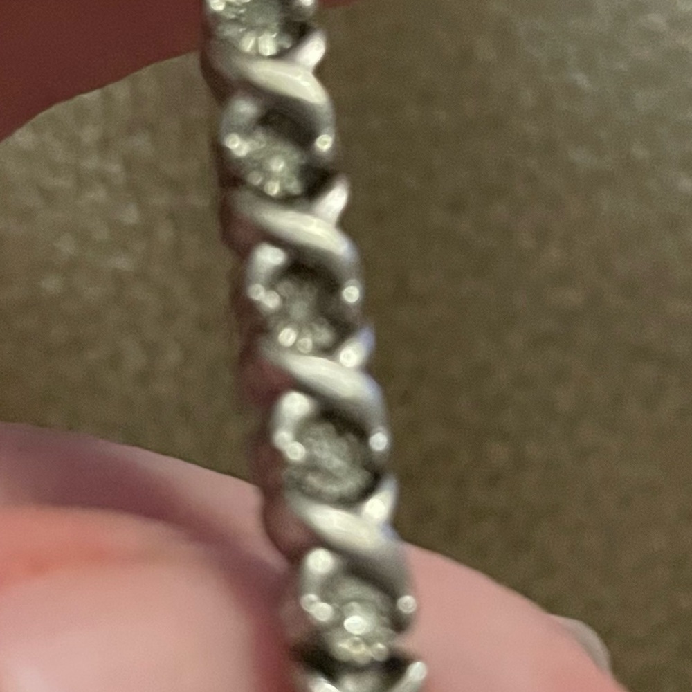 Diamond tennis bracelet - Picture 6 of 6